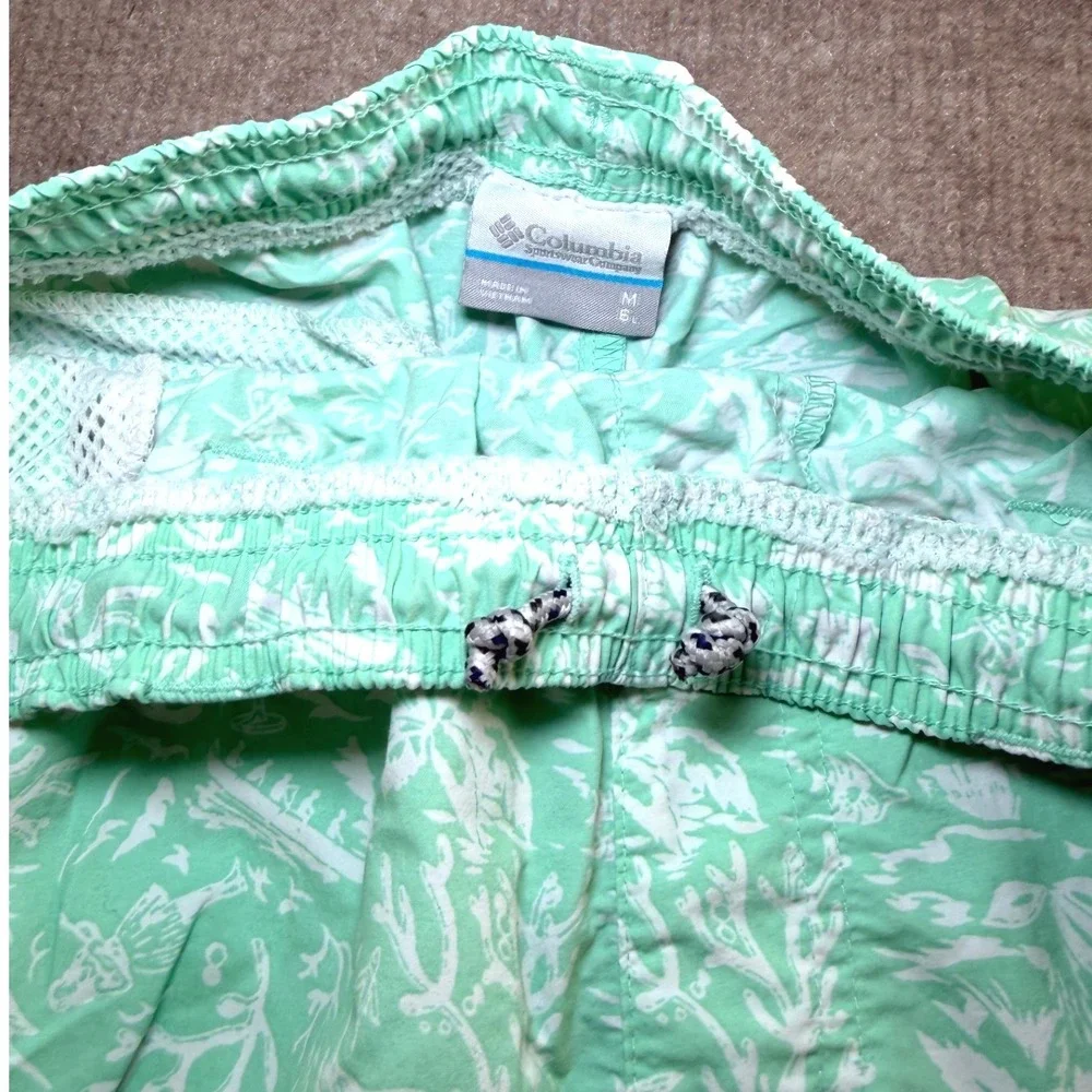 Columbia PFG Backcast III Water Shorts Mens Medium Mint Green Tropical FM1107